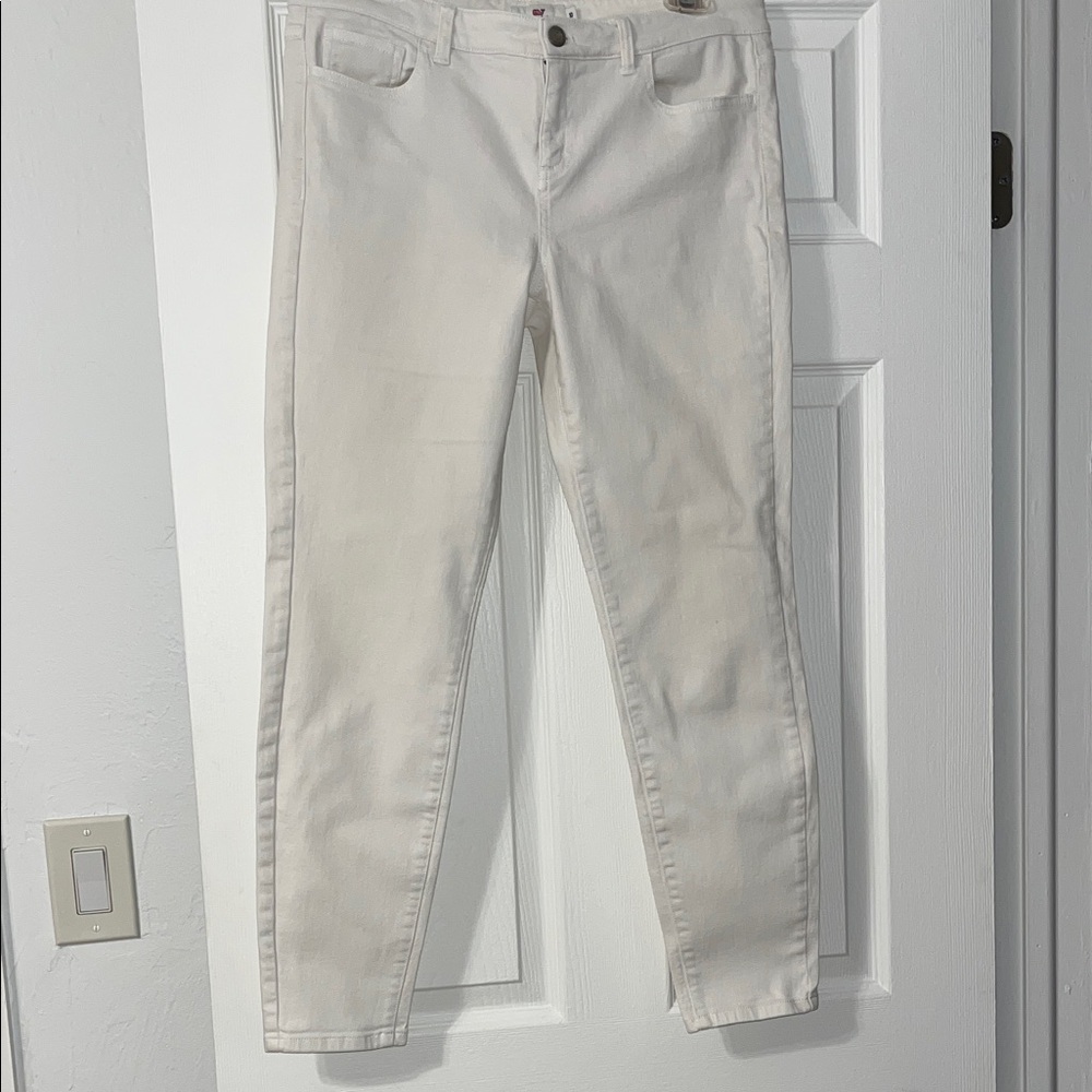 Vineyard Vines Women's Cream Straight Leg Jeans
